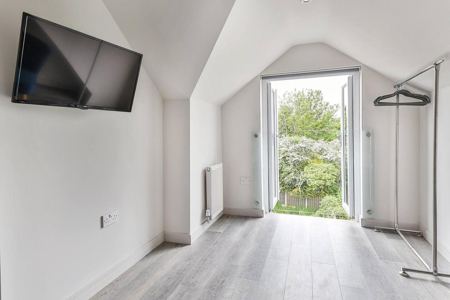 Newly Renovated 3 Bed 2 Bath Apartment & Parking シェフィールド エクステリア 写真