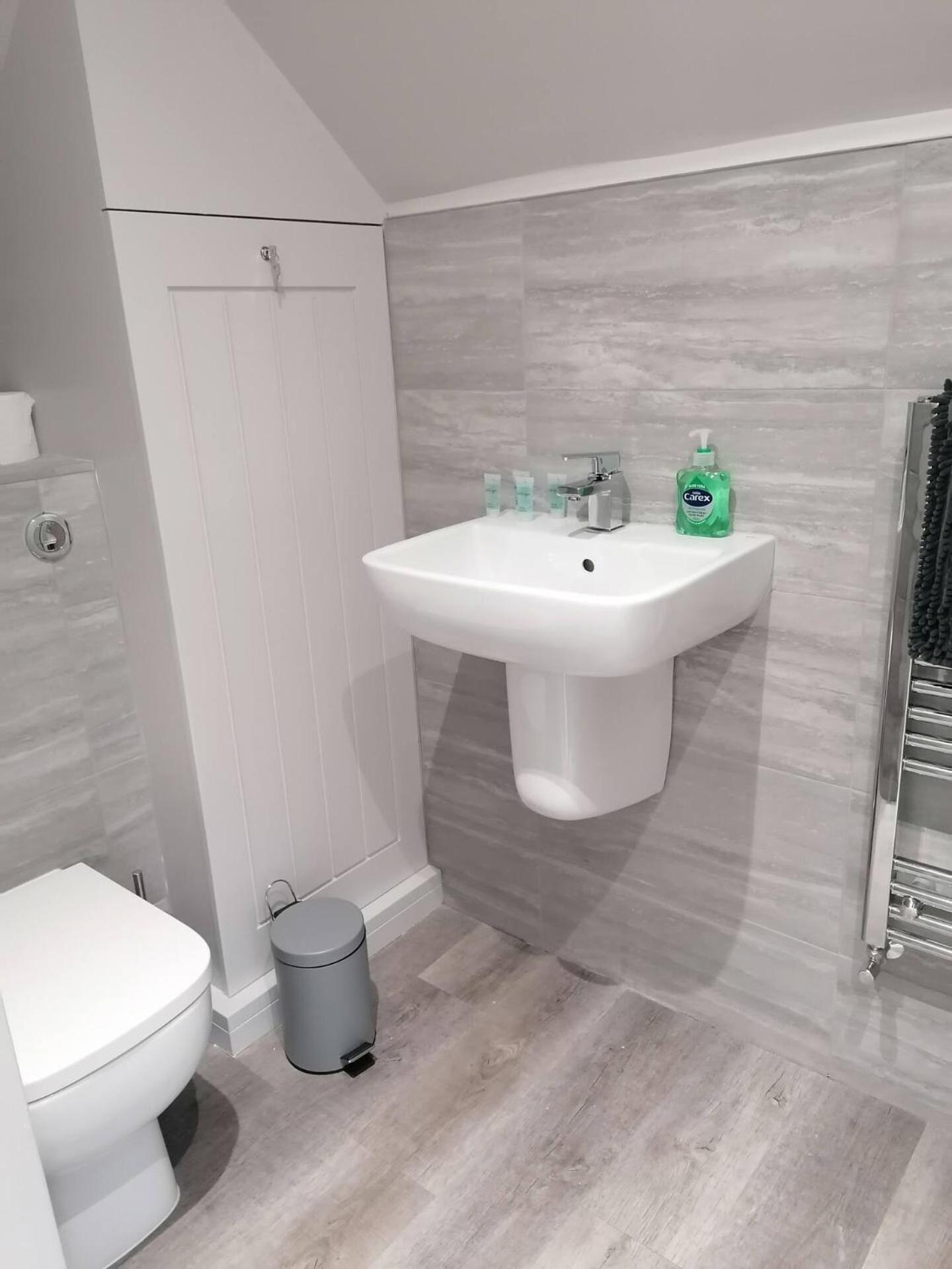 Newly Renovated 3 Bed 2 Bath Apartment & Parking シェフィールド エクステリア 写真