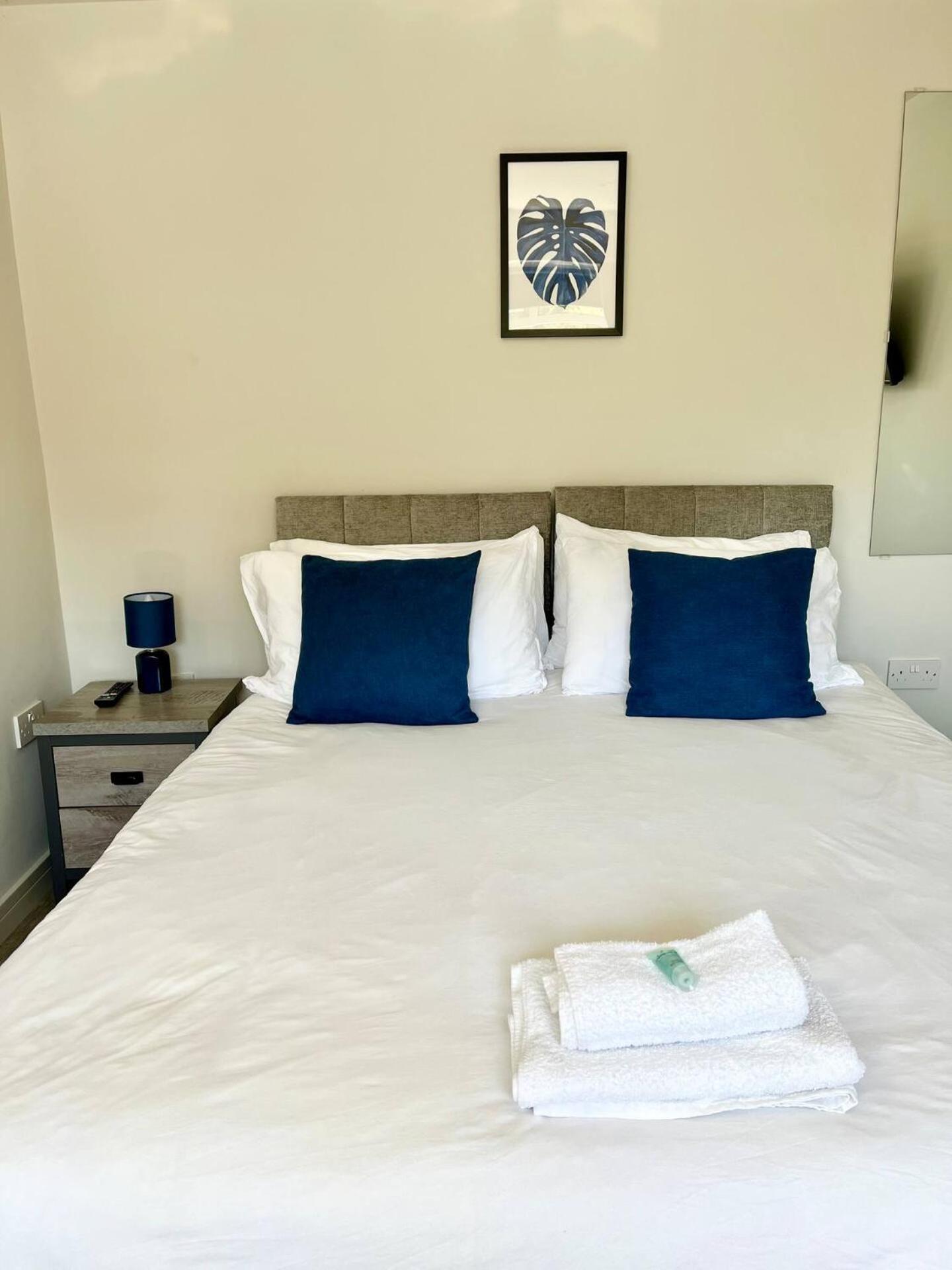 Newly Renovated 3 Bed 2 Bath Apartment & Parking シェフィールド エクステリア 写真