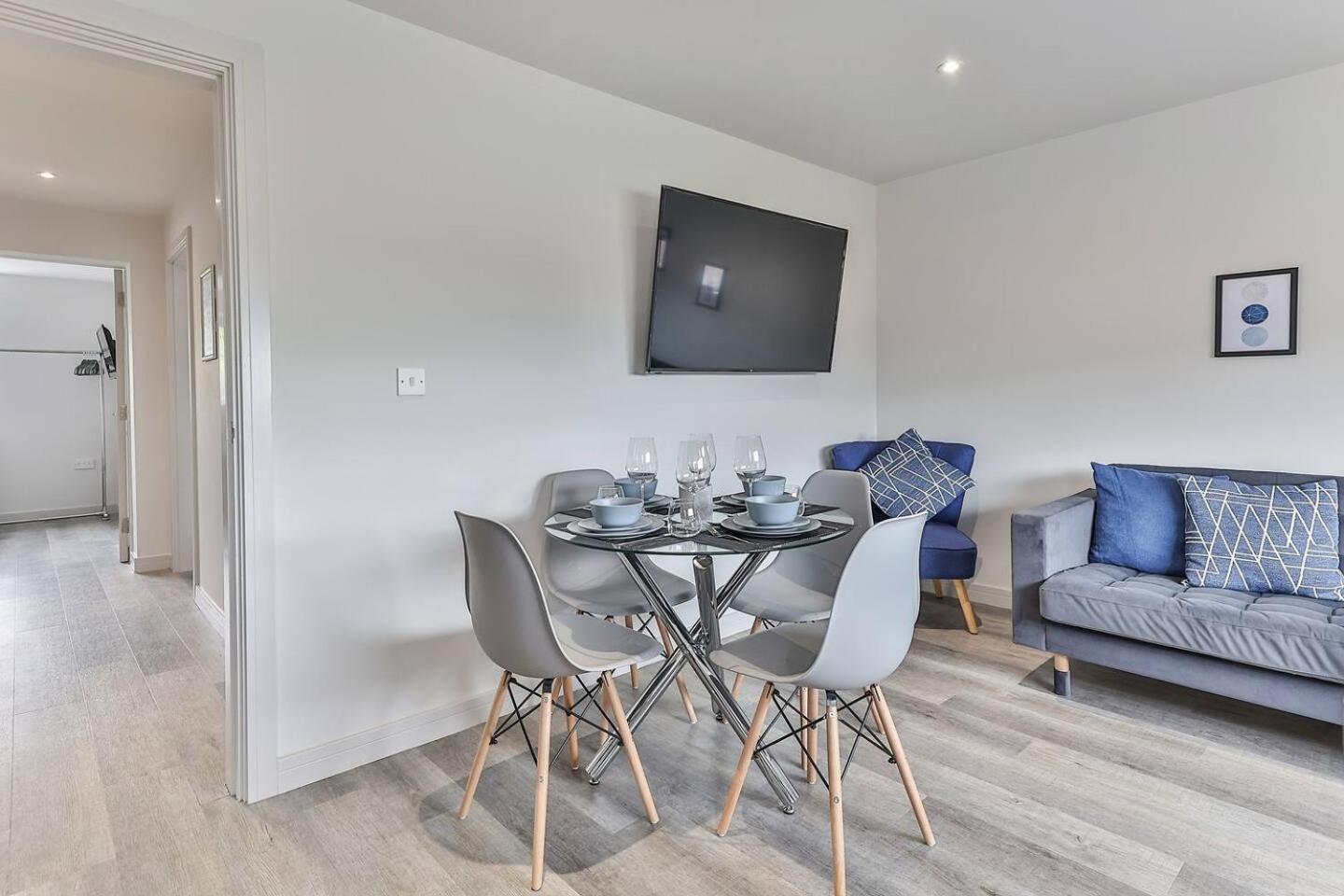 Newly Renovated 3 Bed 2 Bath Apartment & Parking シェフィールド エクステリア 写真